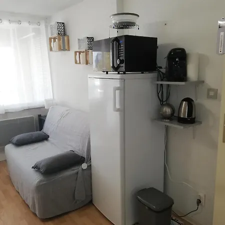 Apartment Avec Balcon Au Centre De Saint-lary