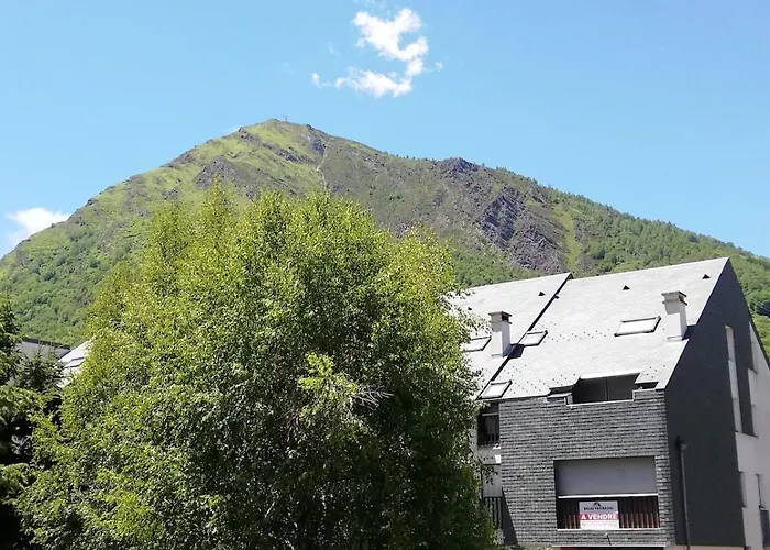 Lejlighed Avec Balcon Au Centre De Saint-lary *