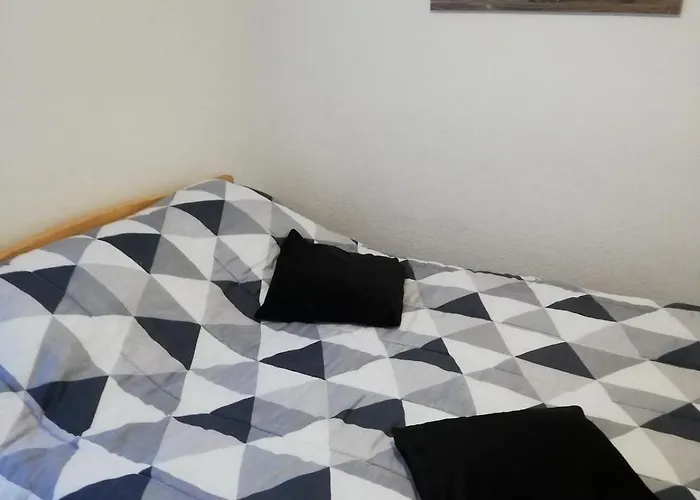 Avec Balcon Au Centre De Saint-lary Lejlighed