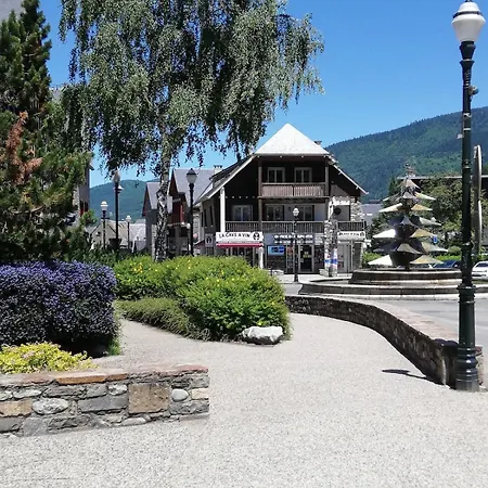 Apartament Avec Balcon Au Centre De Saint-lary